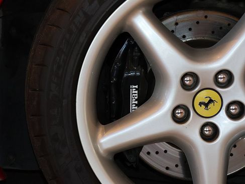 Used 1998 Ferrari 550 Maranello image 9