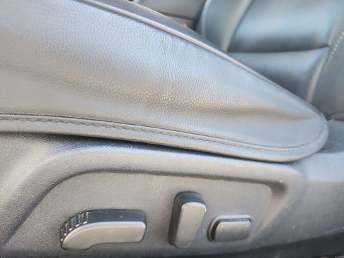 Used 2019 Subaru Outback 2.5i Limited w/ Popular Package #2 image 12