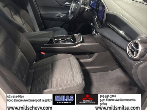 Certified 2025 Chevrolet Equinox LT image 17