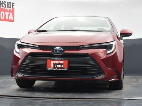 Used 2024 Toyota Corolla LE image 29