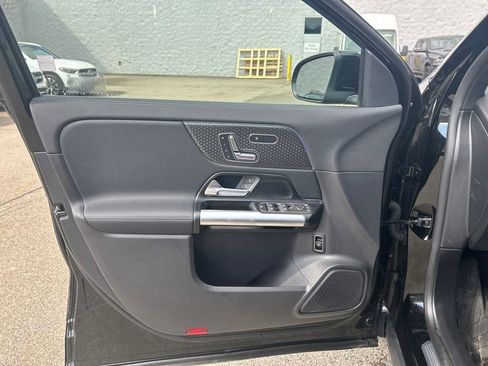 Used 2025 Mercedes-Benz GLA 250 4MATIC image 10