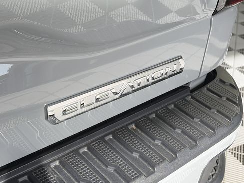 Certified 2024 GMC Sierra 1500 Elevation AWD/4WD image 4