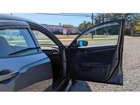 Used 2018 Honda Civic Type R image 11