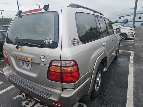 Used 2001 Toyota Land Cruiser AWD/4WD image 7