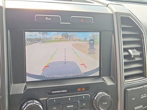 Used 2021 Ford F250 XLT w/ XLT Premium Package image 28