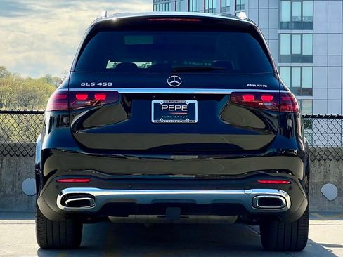 Certified 2024 Mercedes-Benz GLS 450 4MATIC image 6
