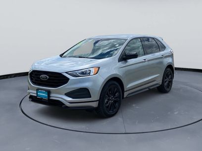 Used 2023 Ford Edge SE w/ Black Appearance Package