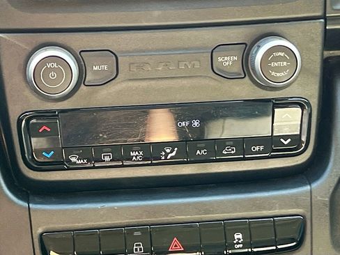 Used 2025 RAM ProMaster 3500 w/ Convenience Group FWD image 16