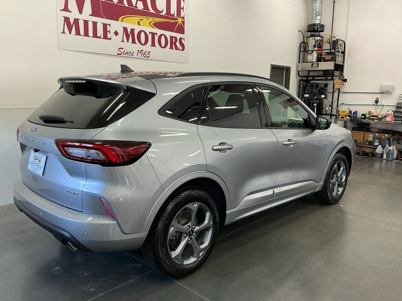 Used 2024 Ford Escape ST-Line w/ Tech Pack #1 AWD/4WD image 7
