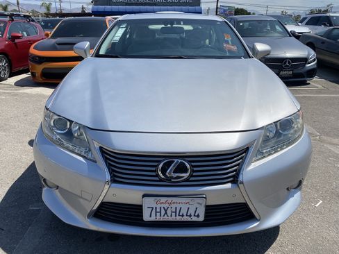 Used 2014 Lexus ES 350 w/ Premium Package FWD image 3