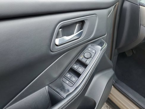 Certified 2025 Nissan Rogue SV AWD/4WD image 17