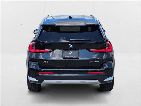 Certified 2025 BMW X1 xDrive28i w/ Technology Package image 6