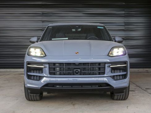 New 2026 Porsche Cayenne S AWD/4WD image 10
