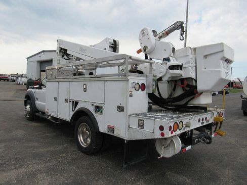 Used 2012 Ford F550 4x4 Regular Cab Super Duty w/ Payload Upgrade Pkg image 4