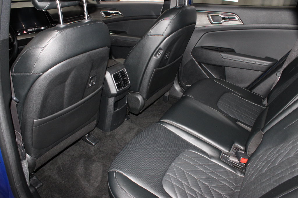 Used 2025 Kia Sportage X-Line AWD/4WD image 20