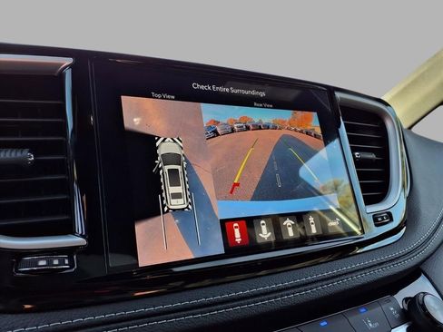 New 2026 Chrysler Pacifica Select image 6