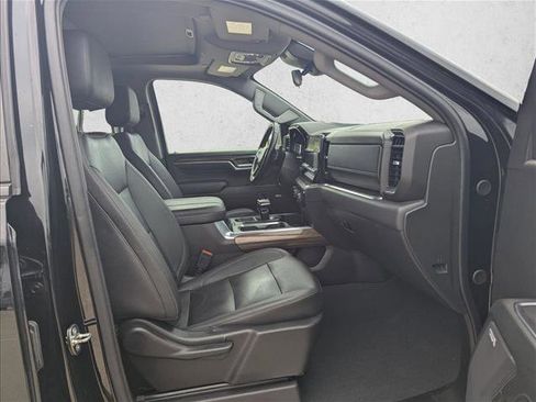 Used 2024 Chevrolet Silverado 1500 LT Trail Boss w/ LT Trail Boss Premium Package AWD/4WD image 19