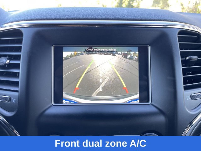 Used 2021 Jeep Grand Cherokee Laredo w/ Trailer Tow Group IV AWD/4WD image 15