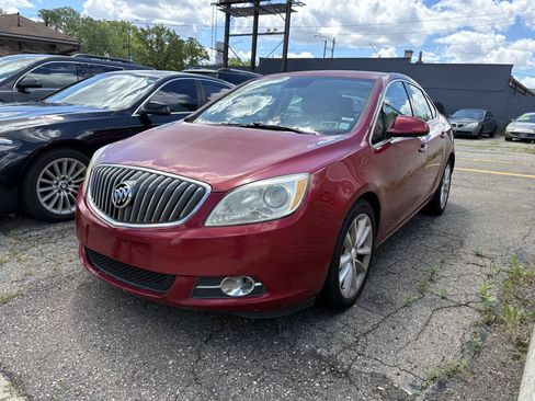 Used 2014 Buick Verano FWD image 2