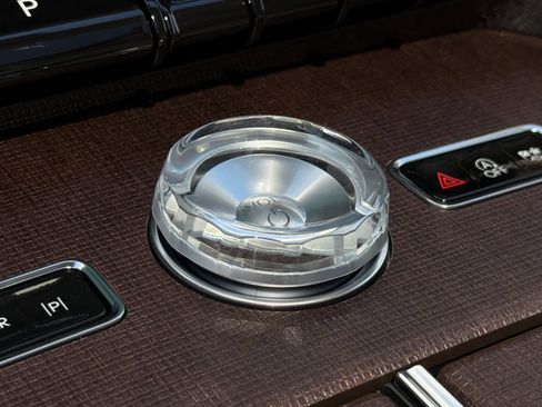 New 2027 Lincoln Navigator Reserve AWD/4WD image 35