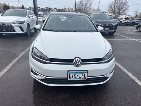 Used 2019 Volkswagen Golf SE w/ Driver Assistance Package image 2