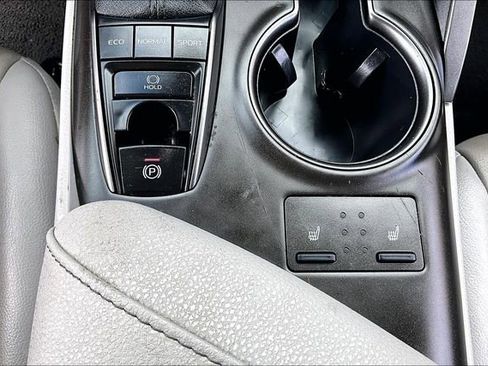 Used 2021 Toyota Camry XSE image 24