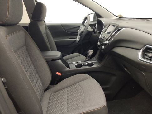 Used 2023 Chevrolet Equinox LT AWD/4WD image 21