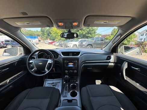 Used 2015 Chevrolet Traverse LT AWD/4WD image 24