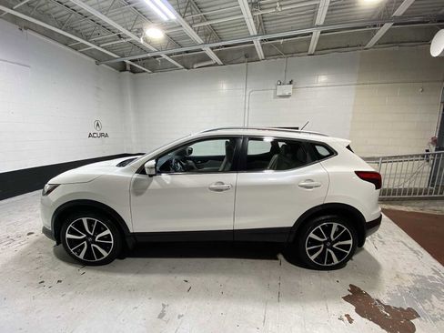 Used 2019 Nissan Rogue Sport SL w/ Premium Package AWD/4WD image 3