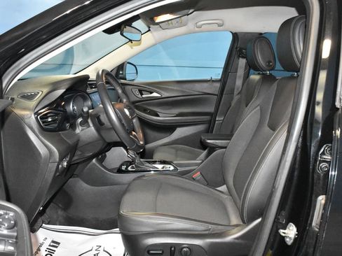 Used 2020 Buick Encore GX Preferred w/ Sport Touring Package FWD image 6
