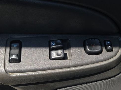 Used 2006 GMC Sierra 1500 SLE w/ Sierra Special Edition RWD image 14