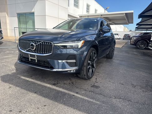 Used 2023 Volvo XC60 B5 Ultimate w/ Climate Package image 1