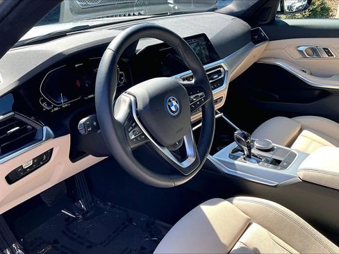 Used 2022 BMW 330e w/ Premium Package RWD image 18