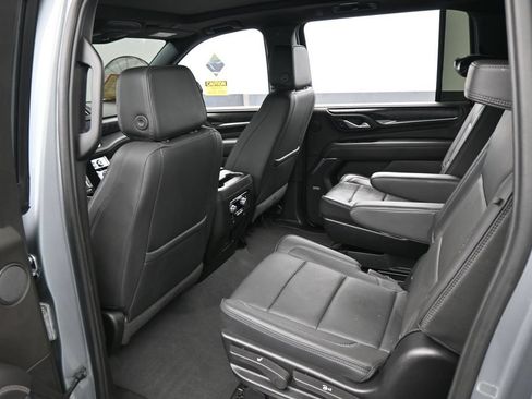 Used 2024 GMC Yukon XL Denali RWD image 44