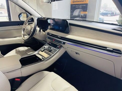 Used 2025 Hyundai Palisade Calligraphy image 11
