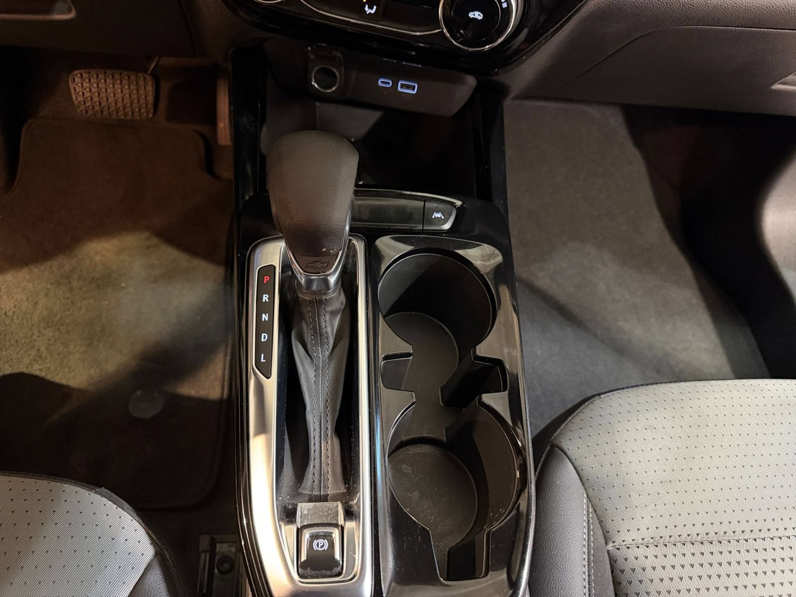 Used 2026 Chevrolet Trax LT FWD image 40