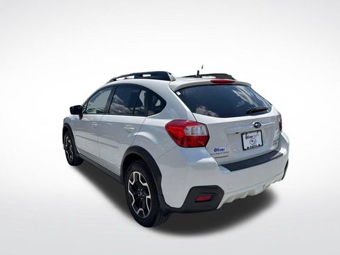 Used 2017 Subaru Crosstrek 2.0i Premium AWD/4WD image 9