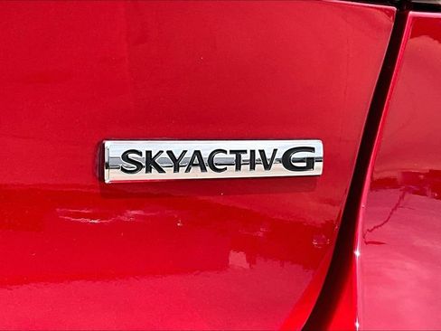 Used 2020 MAZDA MAZDA3 Hatchback w/ Premium Package FWD image 8