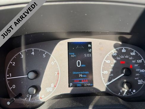 Used 2025 Toyota Corolla SE image 11