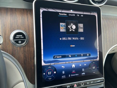 Used 2024 Mercedes-Benz GLC 300 4MATIC image 18