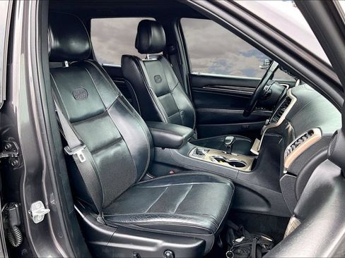 Used 2015 Jeep Grand Cherokee Overland AWD/4WD image 29