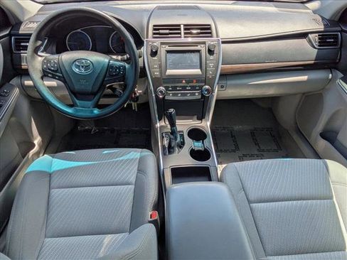 Used 2016 Toyota Camry LE FWD image 15