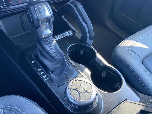 Used 2022 Ford Bronco Outer Banks image 26