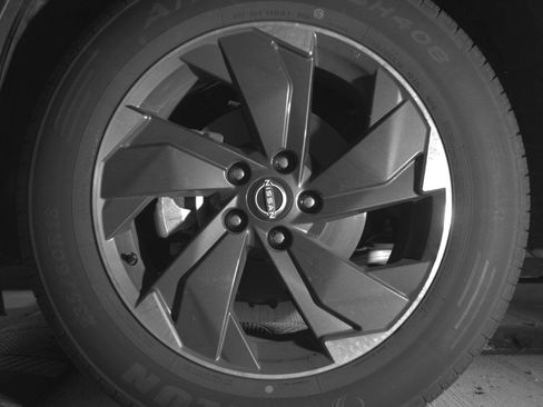 Used 2025 Nissan Rogue SV image 12