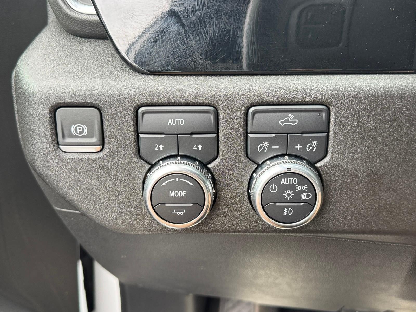 Used 2024 GMC Sierra 1500 Elevation AWD/4WD image 12