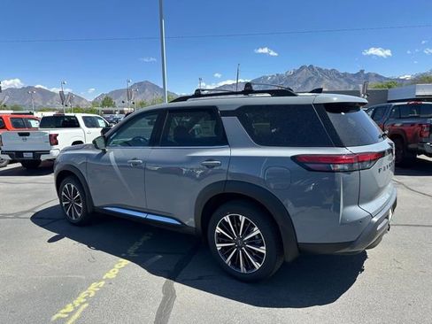 New 2026 Nissan Pathfinder Platinum AWD/4WD image 7