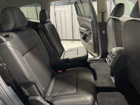 Used 2019 Volkswagen Atlas SE w/ Towing Package AWD/4WD image 13