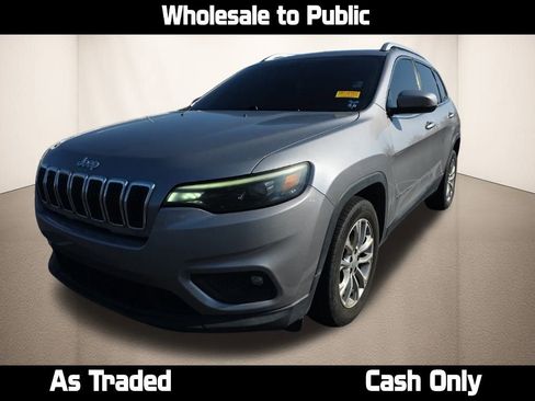 Used 2019 Jeep Cherokee Latitude w/ Popular Appearance Group image 1