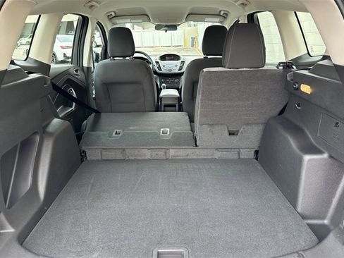 Used 2019 Ford Escape S image 17