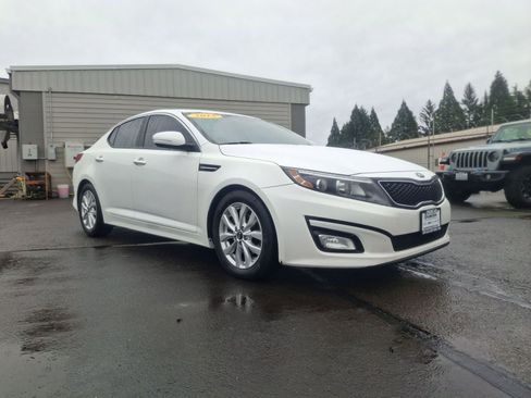 Used 2015 Kia Optima LX image 1